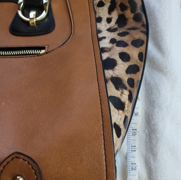 London Fog Bag - Picture 3 of 10